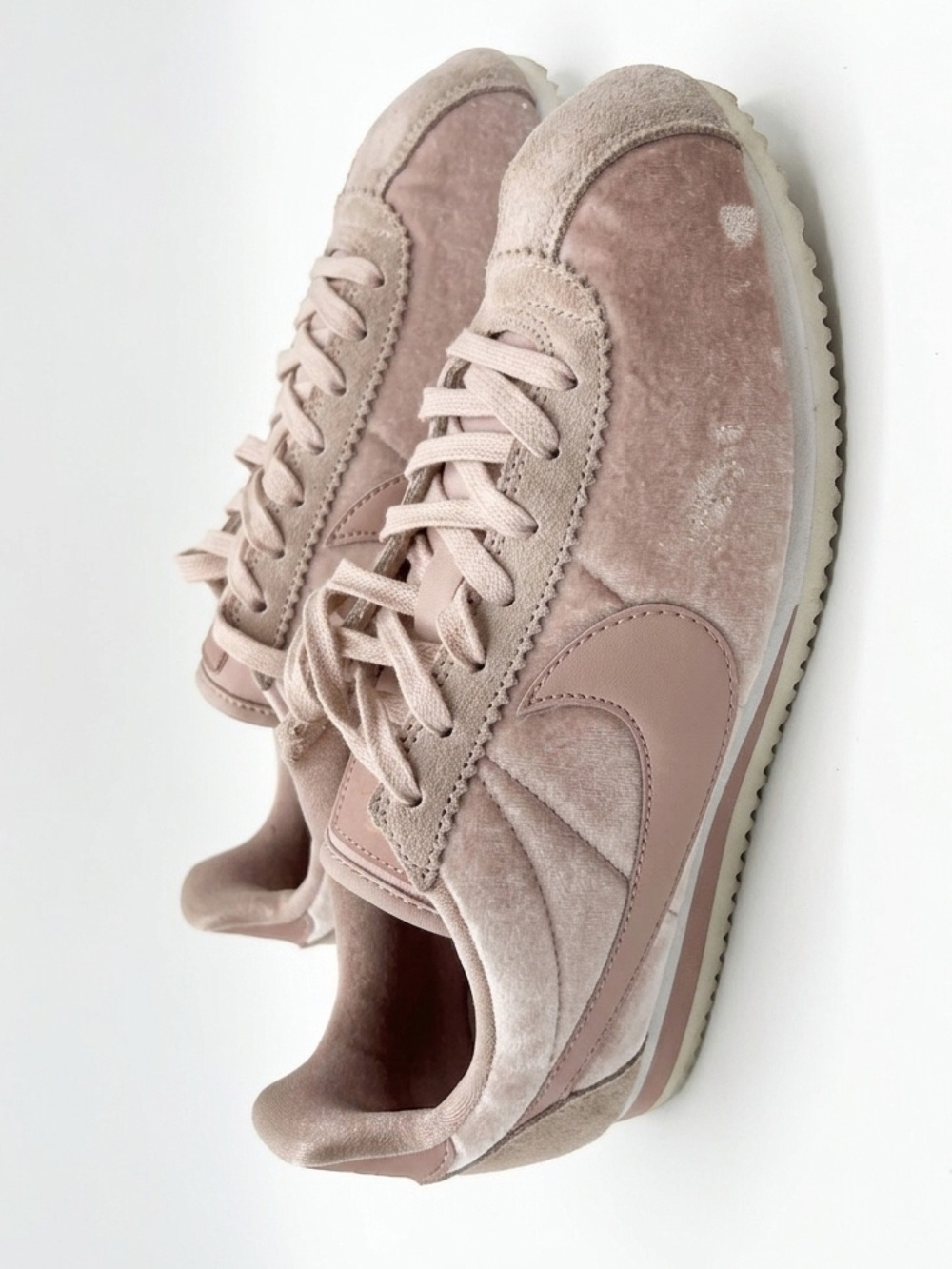 Nike Classic Cortez Women's Pink Suede Sneakers